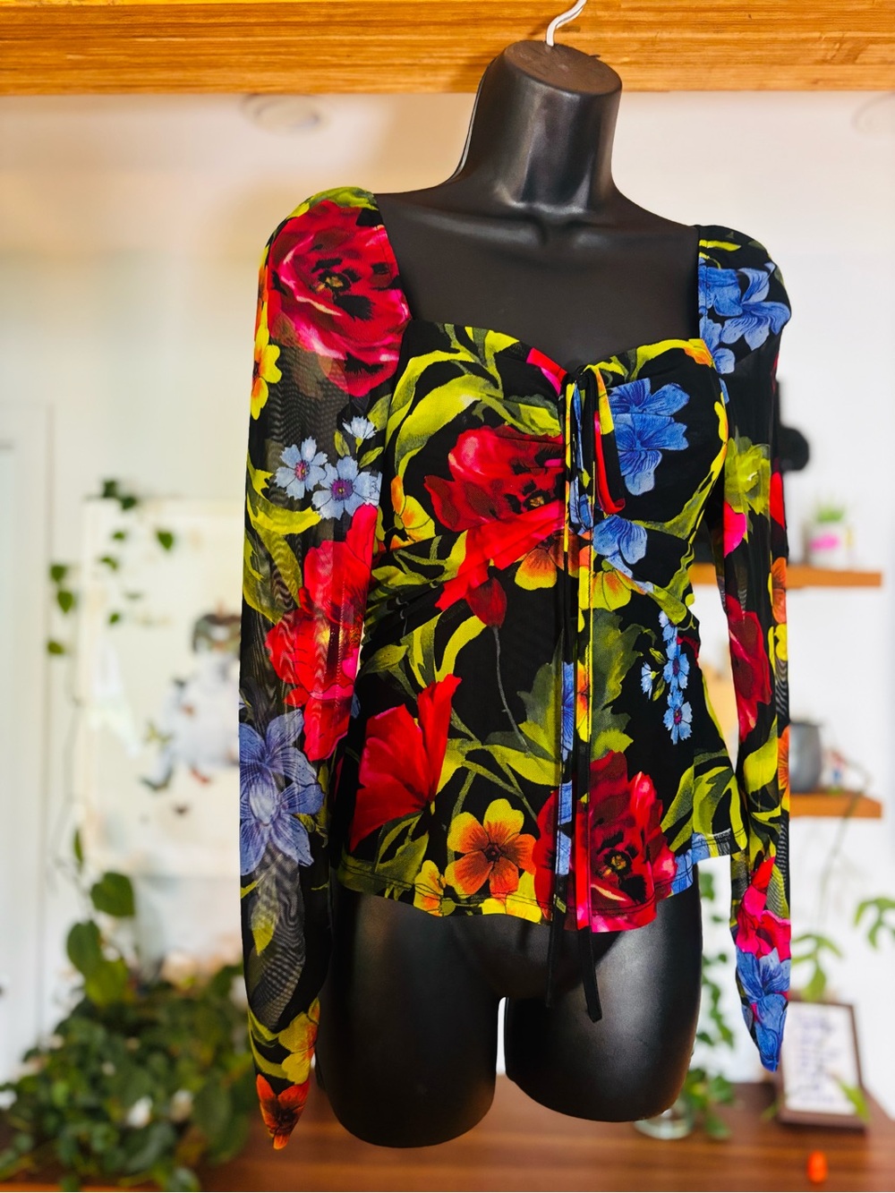 Marciano by Guess Boldly Blooming Floral Mesh Top Blouse - Size S Like New